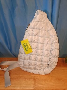 Pickleball Light Blue Quilted Sling Bag